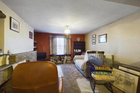 CAM01381G0-PR0172-STILL006.jpg
