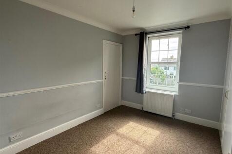 Bedroom2.jpg