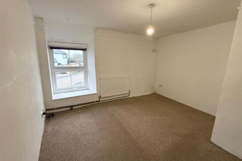 bedroom1.jpg