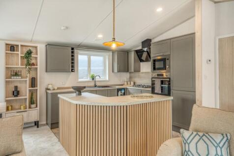 Kitchen/Diner/Lounge