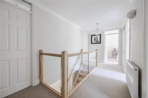 1st Floor Landing