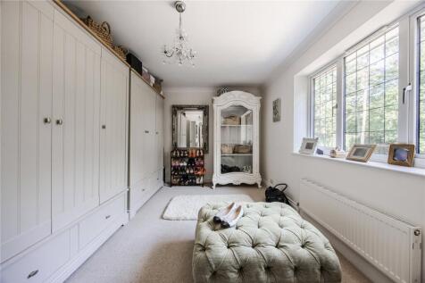 Bed/Dressing Room