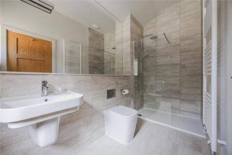 Bed 2 En Suite