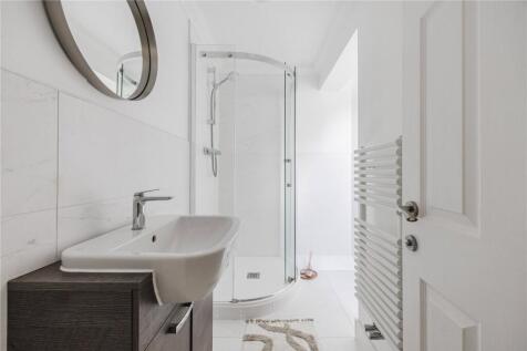 Jack &amp; Jill En Suite