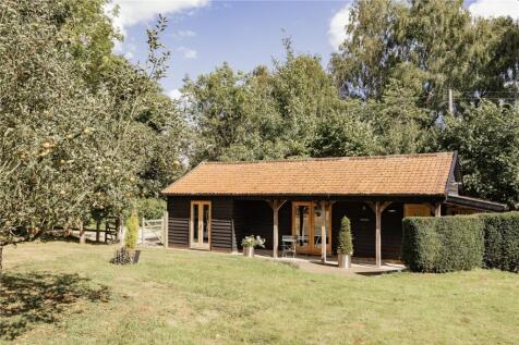 16 - Holly Barn