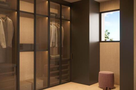 Walk in wardrobe