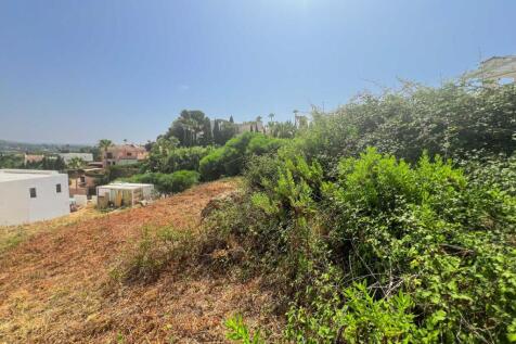 Land