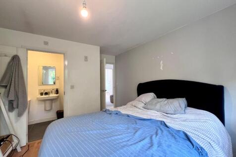 M Bed with Ensuite