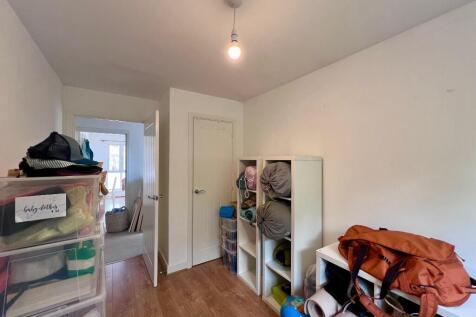 4th Bed Rear View