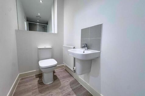 M. Bedroom Ensuite