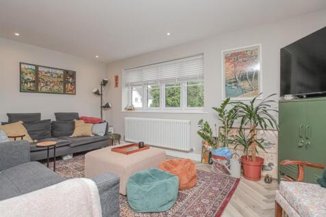 Sitting Room 2.jpg
