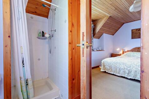 Master En-suite