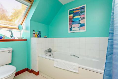 Upper Bathroom