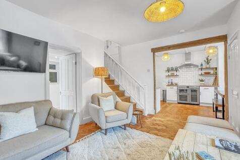 Kitchen / Diner / Lounge
