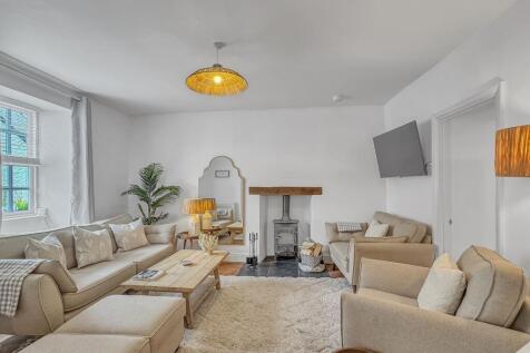 Kitchen / Diner / Lounge
