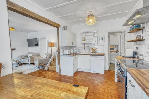 Kitchen / Diner / Lounge