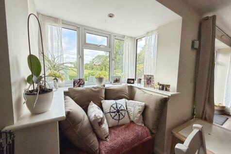 Window Seat in Lounge/Diner