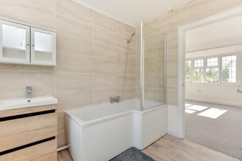 Bedroom 1 en-suite