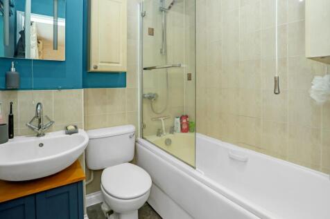 En Suite Bathroom