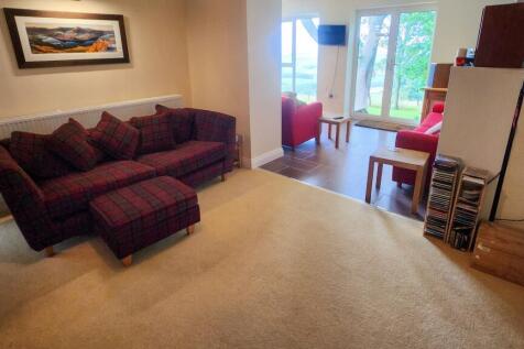 Coach House Cottage - Living Room