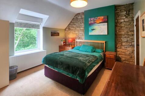 Coach House Cottage - Master Bedroom