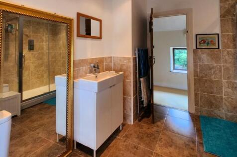 Coach House Cottage - Bathroom