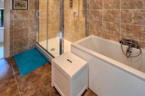 Coach House Cottage - Bathroom