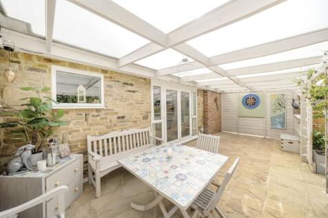 Covered Outdoor Area