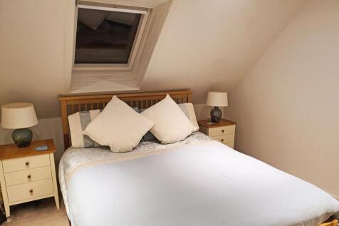 Askival Bedroom 1