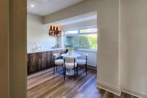 Dining Room | Kitchen | Snug