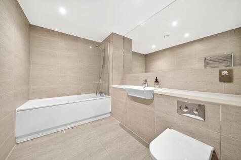 Bath / shower room
