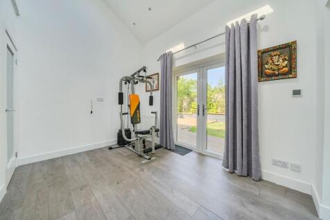 Office / Guest Room