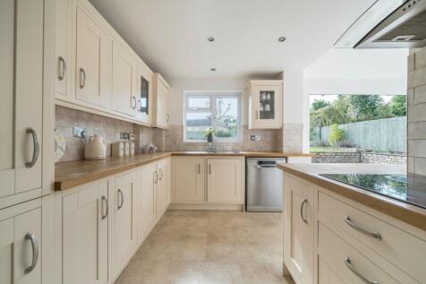 Bright L shaped kitchen