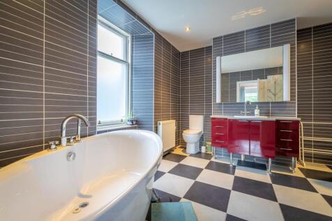 Bedroom 2En-suite