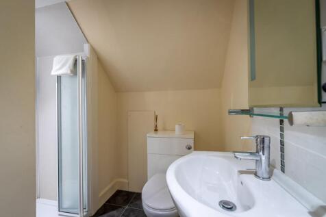 Bedroom 4 En-suite