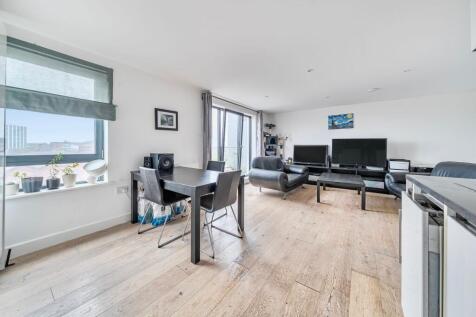 Kitchen / Living Room