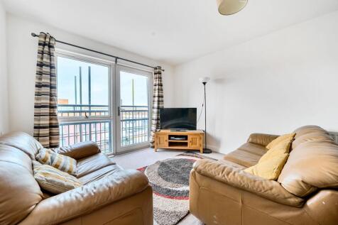 Kitchen / Living Room