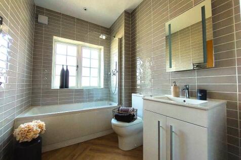 Master Ensuite
