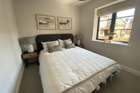 Show Home Bed 2