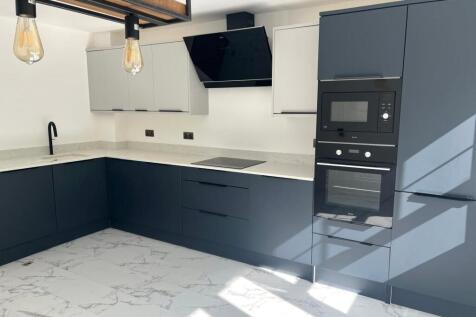 11 Kitchen