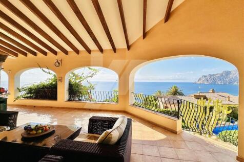 Property Image 4