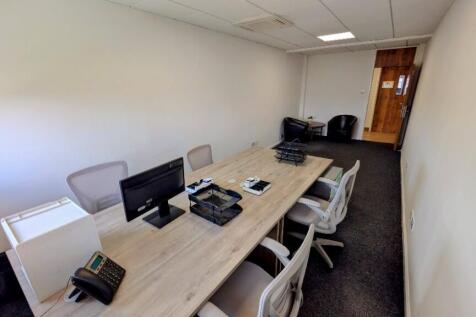 4 Person Office