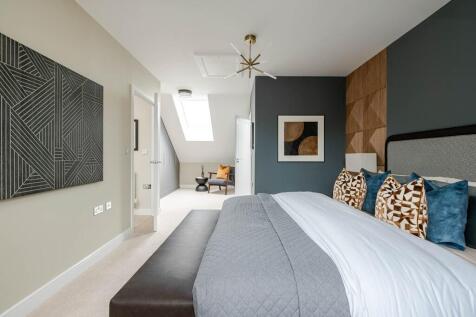 Plenty of room for a King size bed