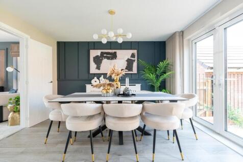 A wonderful space for family mealtimes or entertaining