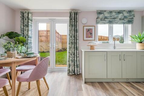 Open plan kitchen diner to cook, dine and relax