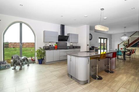 LIVING DINING KITCHEN