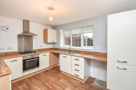 KITCHEN DINING 1