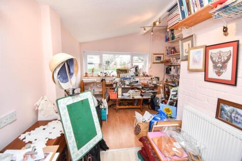 STUDIO/BEDROOM FIVE