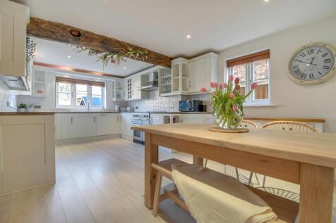 Kitchen diner