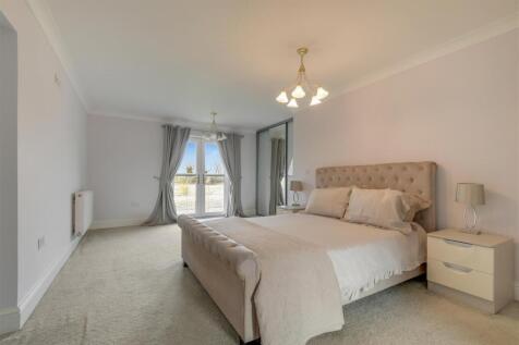 Principle bedroom
